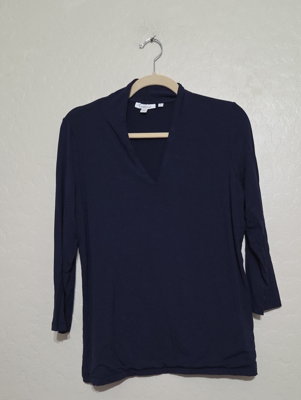 Chico's Navy V-Neck 3/4 Sleeve Top